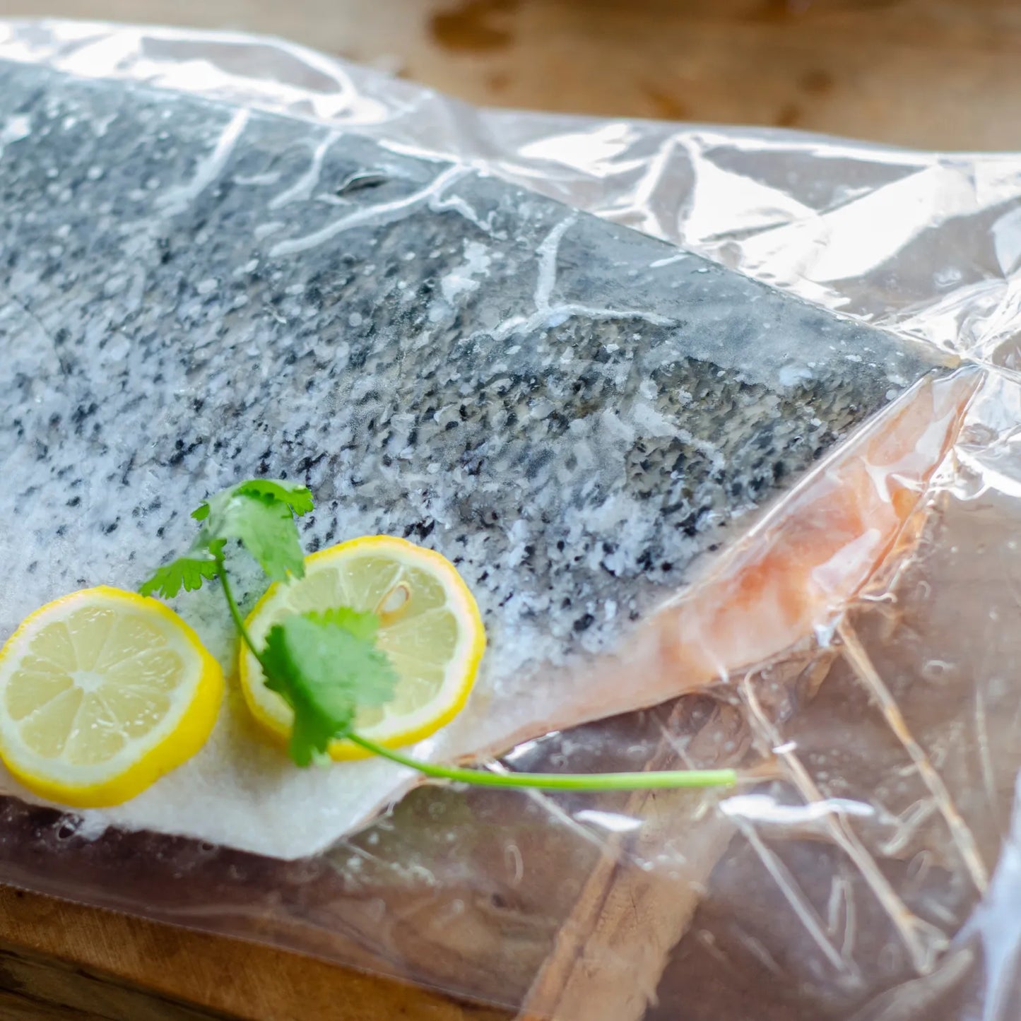 Filete de Salmón con piel tipo D peso 1000 a 2000 gramos